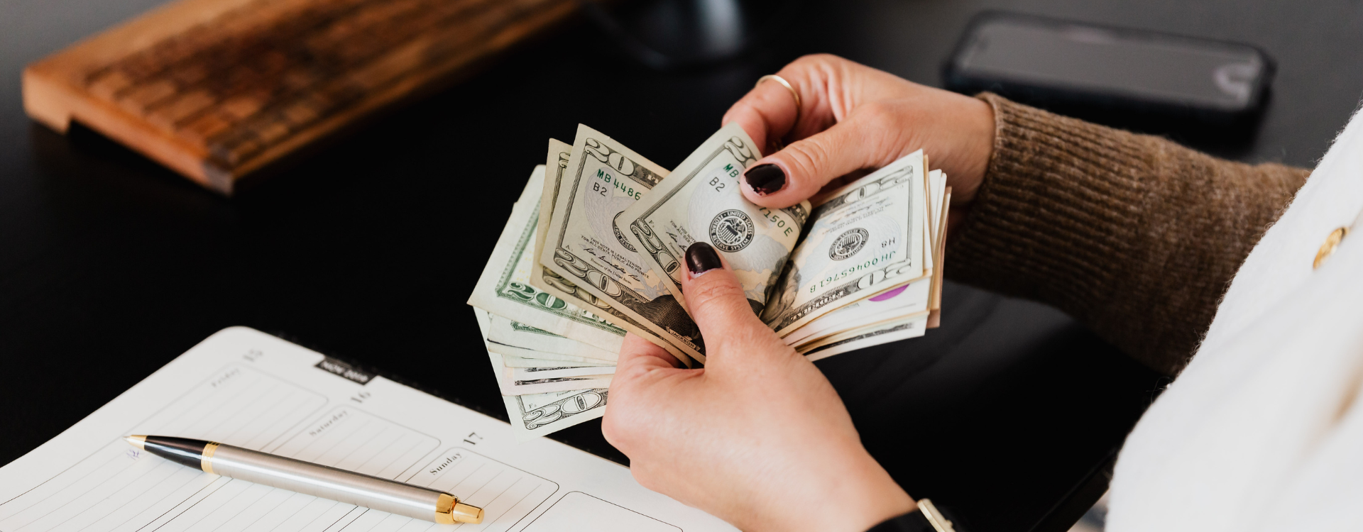 Selling gold Pawn shop vs gold buyer GEM Pawnbrokers