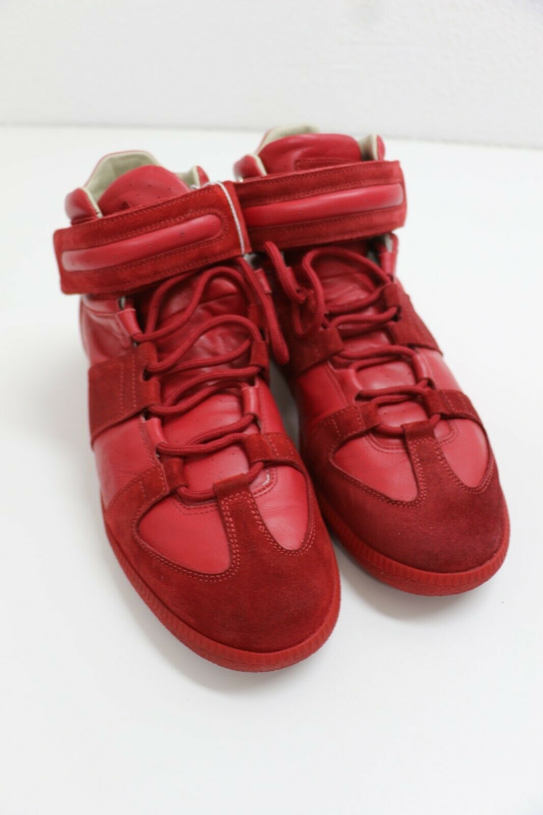 Arbitrage Adskillelse bunke Maison Martin Margiela Future High Top Sneakers | Red | Size US 11.5, – GEM  Pawnbrokers