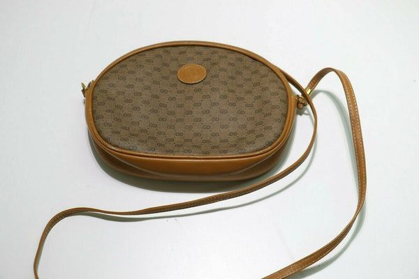 Gucci: Vintage GG Oval Crossbody Bag - Brown Leather/Beige Fabric