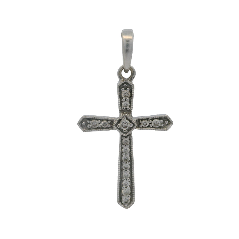 Collar con colgante de cruz milgrain de oro blanco de 14 kt y diamantes de Gabriel &amp; Co.