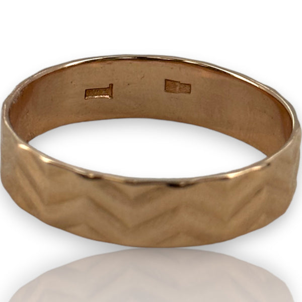 Vintage 1965-1994 Soviet Russia 14kt Rose Gold Chevron Pattern Band Size 12.75 Ring