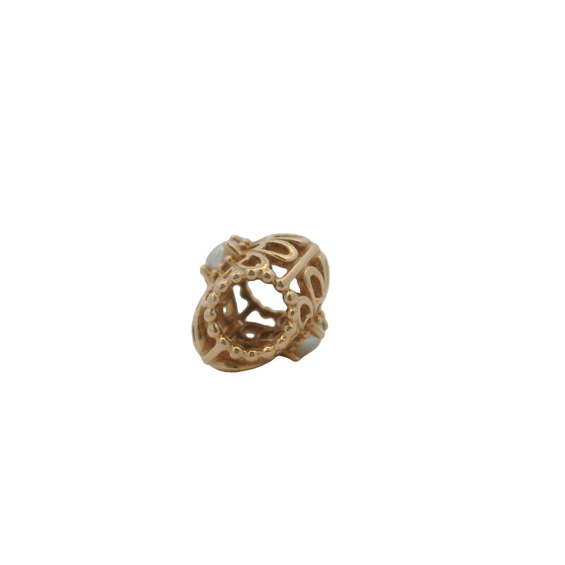 Charm Pandora de corazón calado en oro amarillo macizo de 14 k con perla cultivada de la colección Día de la Madre 2014 (ALE 585)