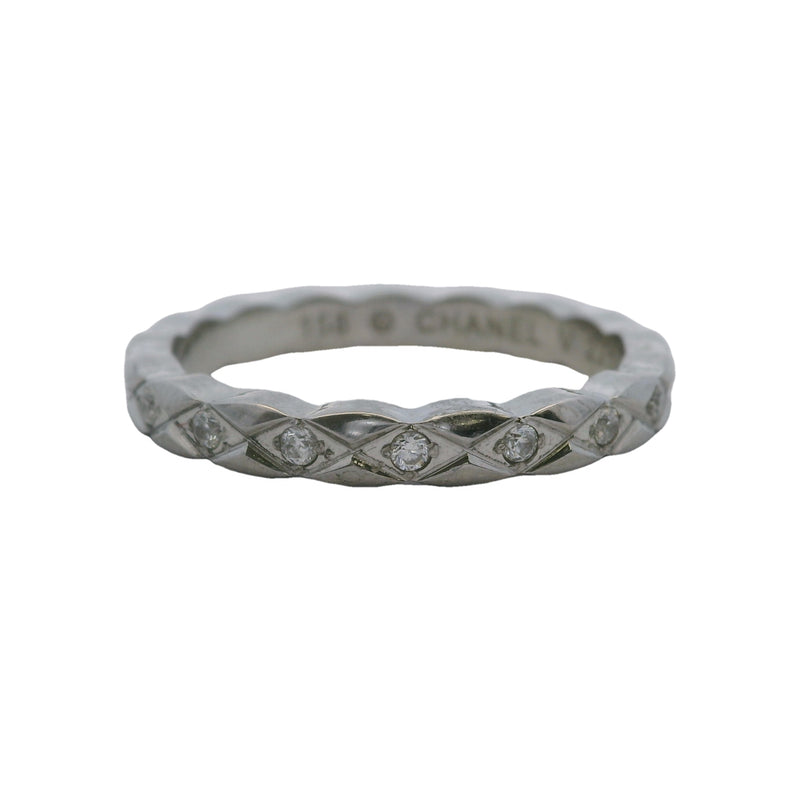 Chanel 18kt White Gold Coco Crush Quilted Pattern Eternity 0.34ctw Diamond Ring Size 8.5 58