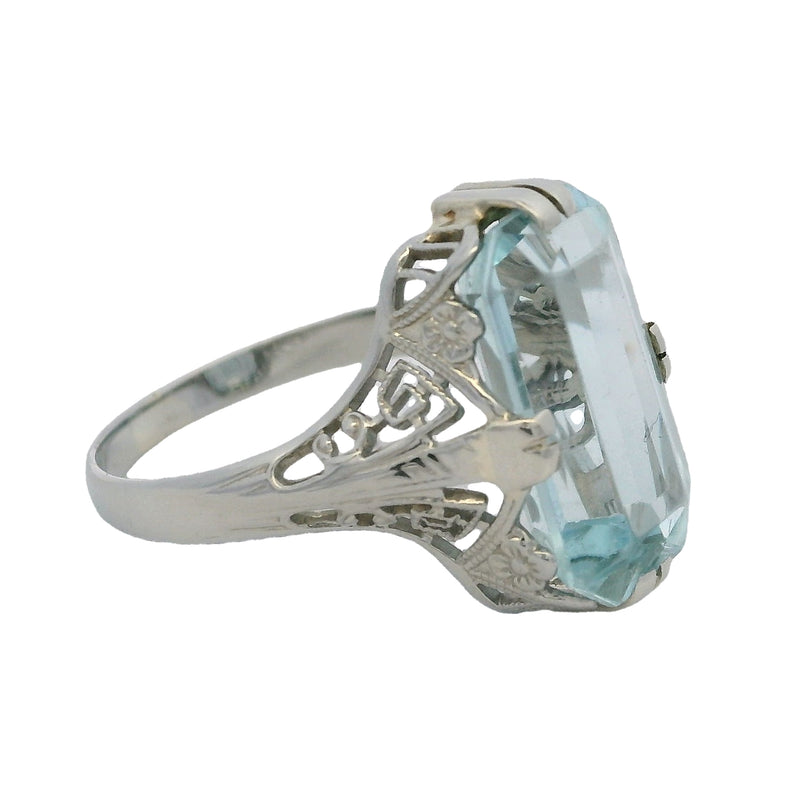 Antique 1920s 18kt White Gold and Aquamarine Dinner Cocktail Filigree Ring Size 5