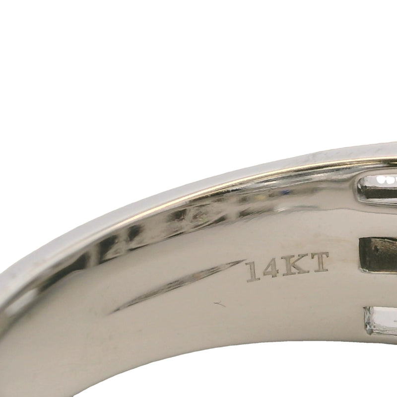 Anillo de banda ancha de 7,7 mm con diamantes y zafiros de 1 ctw. Colección Vera Wang Love para hombre, talla 10.