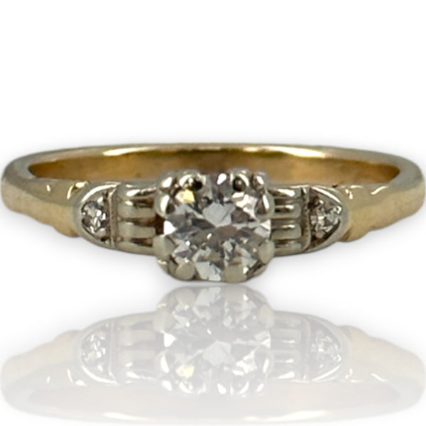 Antique 1930s 14kt Yellow Gold VVS 0.20ct Diamond Solitaire Ring with Single-Cut Diamond Side Buckle Accents Size 3