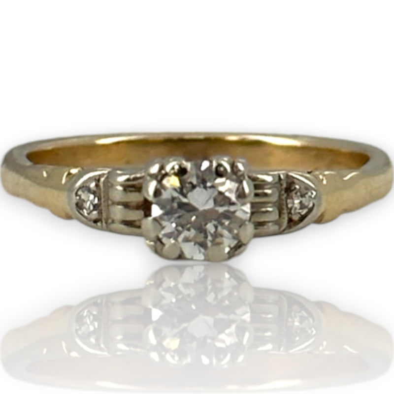Antique 1930s 14kt Yellow Gold VVS 0.20ct Diamond Solitaire Ring with Single-Cut Diamond Side Buckle Accents Size 3