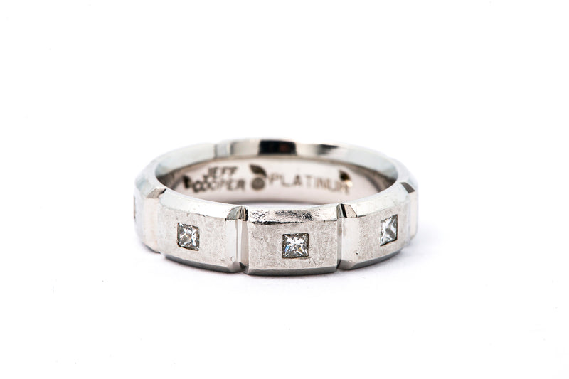 Jeff Cooper Satin Finished Beveled Geometric Princess Diamond Eternity Ring Size 4