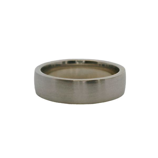 Anillo Blue Nile para hombre, de oro blanco macizo de 14 kt y 9,5 g, con acabado mate cepillado y banda cómoda de 6 mm.