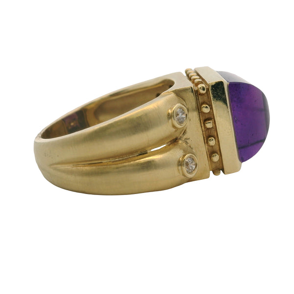 Solid 14kt Yellow Gold and Sugarloaf Amethyst Statement Ring with 4 Accent Diamonds Size 6.5