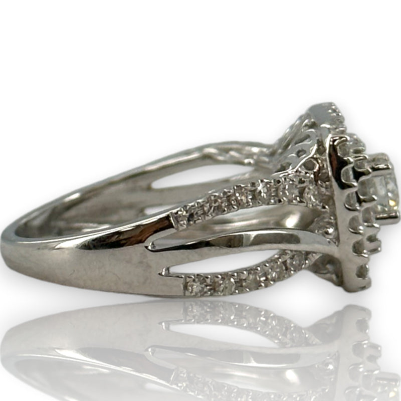 Simply Vera Vera Wang 14kt White Gold Double Halo Diamond Engagement Ring with Diamond Crossover Band Size 7