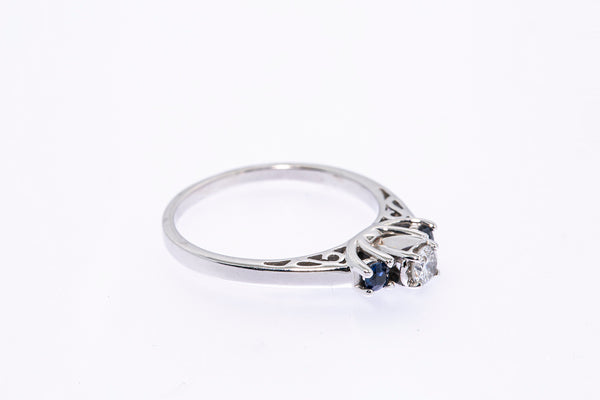 Diamond & Sapphire Engagement Three Stone Band 14K 585 White Gold Ring Size 7