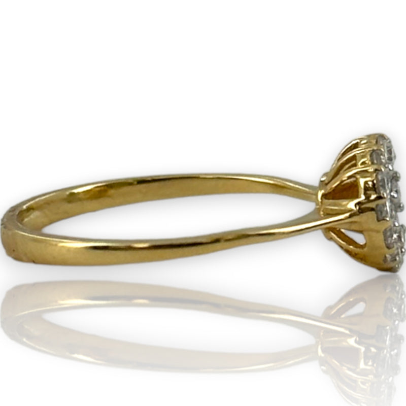 18kt Yellow Gold and 0.26ctw Diamond Cluster Wedding Ring