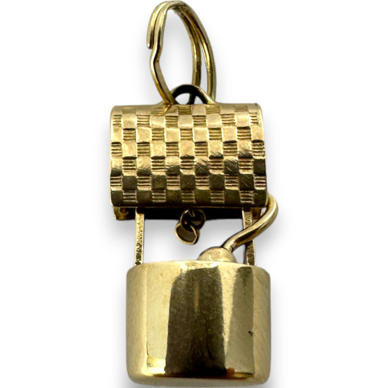 Vintage Wishing Well Good Luck Charm Pendant Solid 14kt Yellow Gold