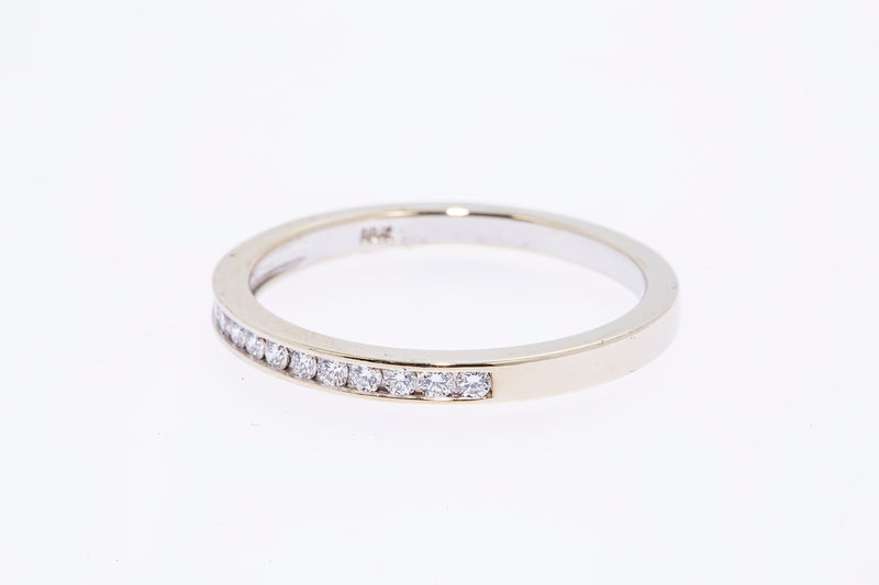 Anillo de aniversario con línea de diamantes Blue Nile en oro blanco 750 de 18 quilates, talla 7 3/4