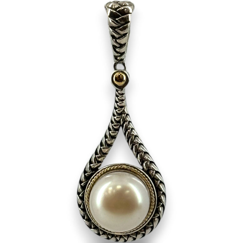 Joyería EFFY con detalle trenzado en plata de ley 925 maciza y colgante de oro amarillo de 18 kt de 4,3 cm de largo con gran perla de los Mares del Sur.