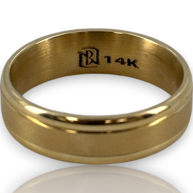 Anillo de bodas Blue Nile retirado de oro amarillo macizo de 14 kt con acabado satinado cepillado y lados pulidos, talla 8.5