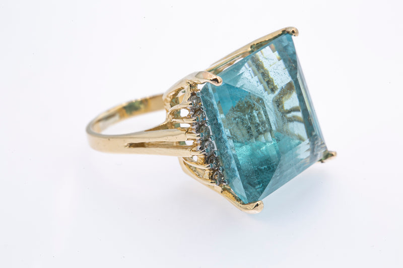 Vintage 1970-80s Solid 14kt Yellow Gold Cocktail Ring with Large 16.7mm Square Step-Cut Aquamarine and 12 Accent Diamonds Size 5.5