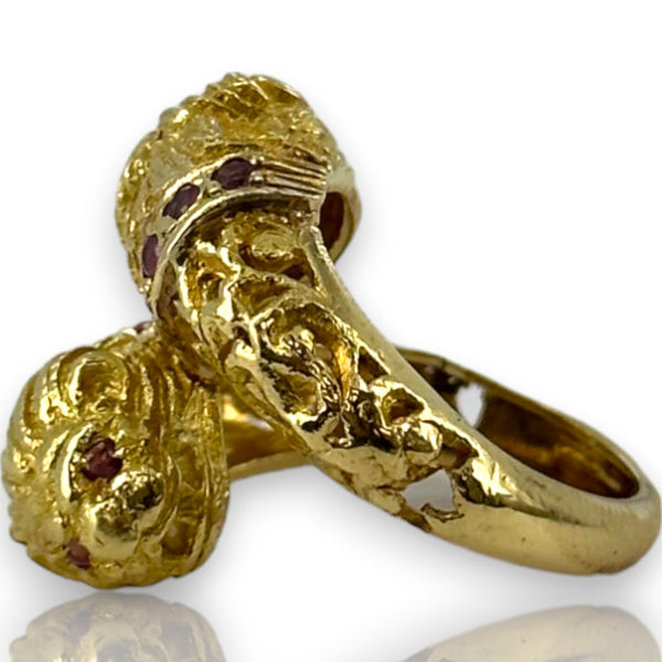 Vintage 1970-80s Victorian Revival Solid 18kt Yellow Gold Two-Headed Lion Ring with Rubies Size 4.5