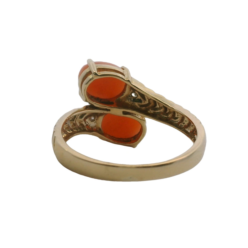 Vintage 1960-70s 14kt Yellow Gold Cabochon Coral Bypass Ring with Diamonds Size 7
