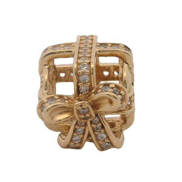 Charm Pandora envuelto en caja de regalo de oro amarillo sólido de 14 kt y circonitas cúbicas