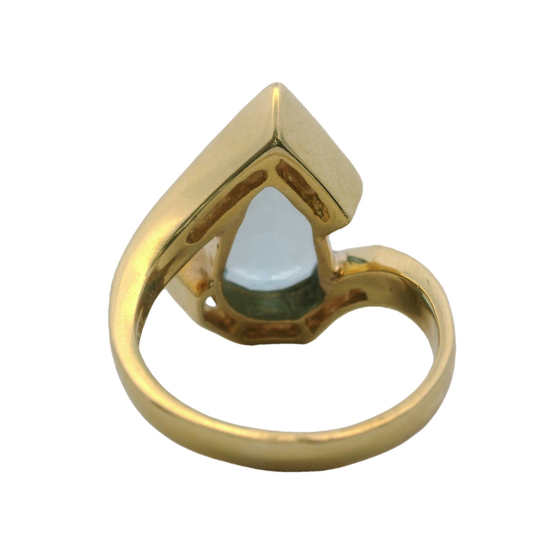 Vintage Solid 18kt Yellow Gold Blue Topaz and Diamond Statement Large Cocktail Ring