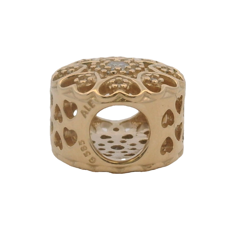 Charm separador recortado de corazones de oro amarillo macizo de 14 kt y circonitas cúbicas de Pandora (2 unidades)