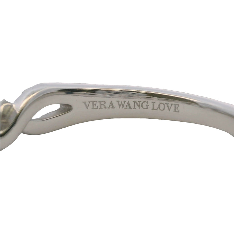 Anillo trenzado Vera Wang Love de oro blanco de 14 kt con diamantes de 1/4 ct, talla 6