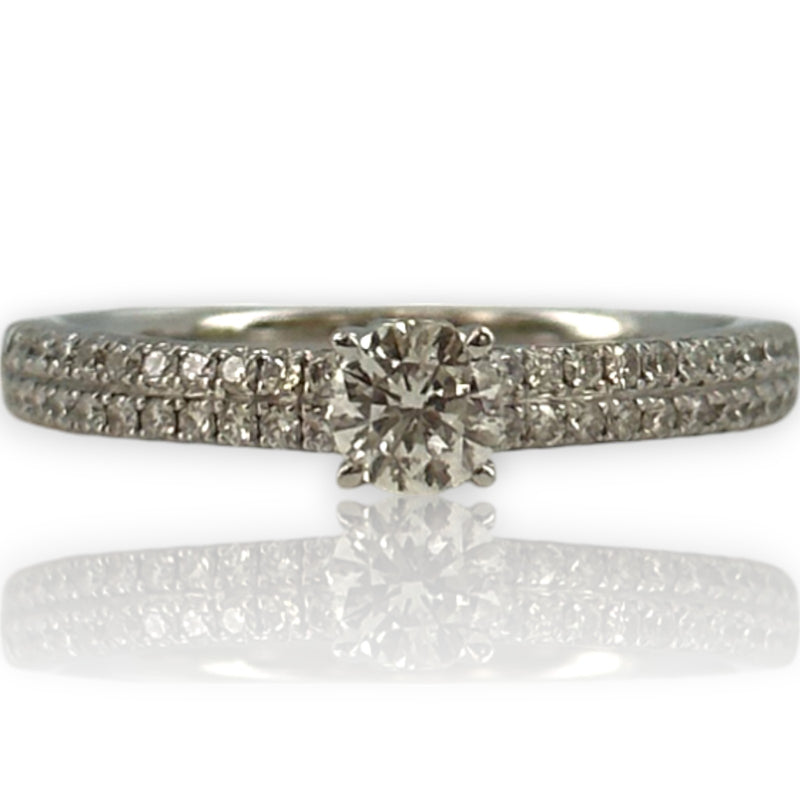 The Juliet Cut 14kt Solid White Gold and Prong Set Diamond Solitaire Wedding Engagement Ring with Pave Sides Size 7