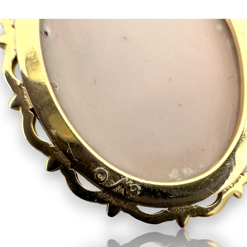 Colgante con retrato religioso de María en porcelana pintada en oro amarillo de 14 kt de Michael Anthony Jewelry