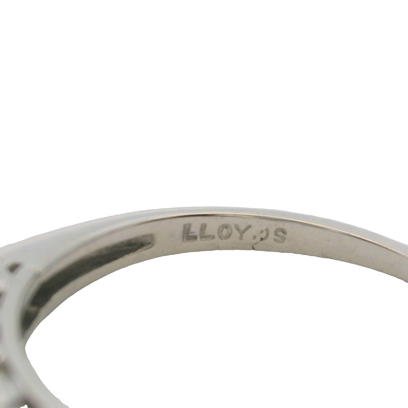 Vintage 1950s Polishook & Son 14kt White Gold and Diamond 3mm Wedding Band Ring Size 6.25