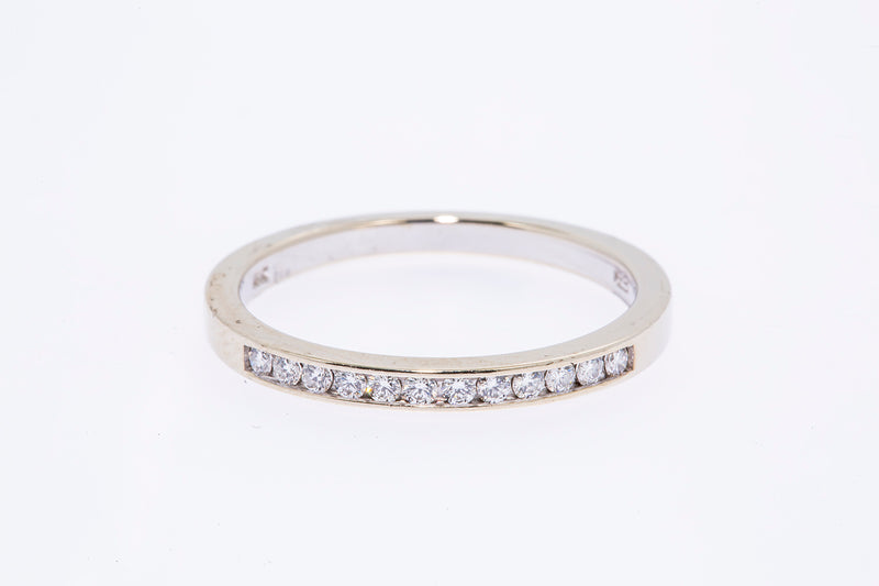Anillo de aniversario con línea de diamantes Blue Nile en oro blanco 750 de 18 quilates, talla 7 3/4