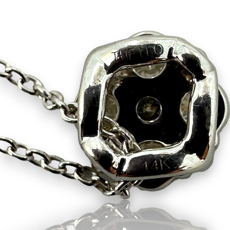 THE LEO Diamond Flower Pendant Necklace White Gold 14KT 585
