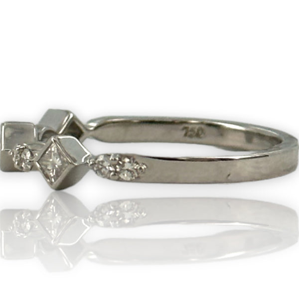 18kt White Gold Bezel Set Princess Cut and Alternating Round Brilliant Diamond Band Size 6.75