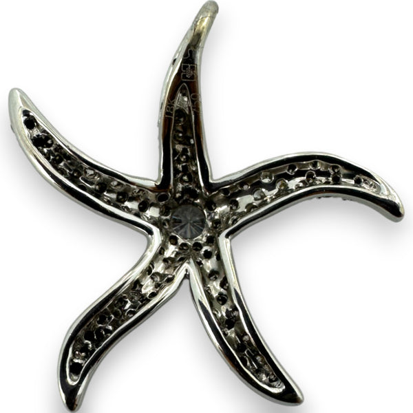 Colgante de estrella de mar de Hammermen Brothers en oro blanco macizo de 18 kt y diamantes con diamantes casi incoloros.