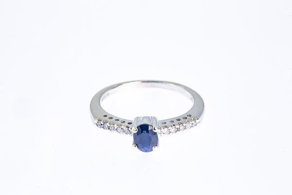Nissko 14kt Solid White Gold and 5.2mm Oval Sapphire Ring with Diamond Accents Size 5.5