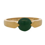 Vintage Solid 18kt Yellow Gold Cabochon Vivid Green Apple Jade Solitaire Ring Size 8