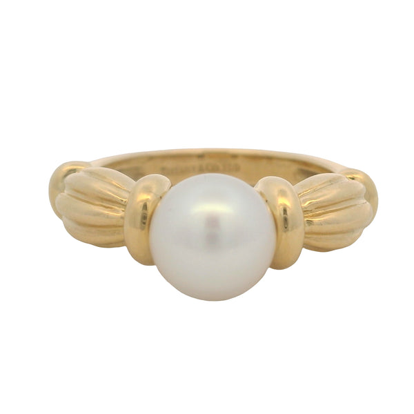 Vintage Tiffany & Co Solid 18kt Yellow Gold Pearl Solitaire Scalloped Band Ring Size 5.5