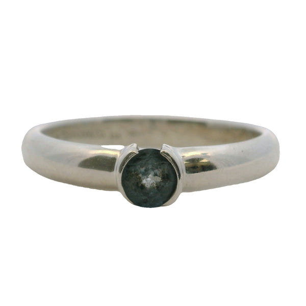 Anillo apilable solitario Tiffany &amp; Co. vintage de 2004 en plata de ley 925 y aguamarina con engaste a tensión, talla 6,75