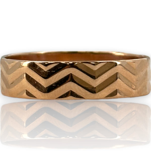 Vintage 1965-1994 Soviet Russia 14kt Rose Gold Chevron Pattern Band Size 12.75 Ring