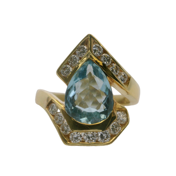 Vintage Solid 18kt Yellow Gold Blue Topaz and Diamond Statement Large Cocktail Ring