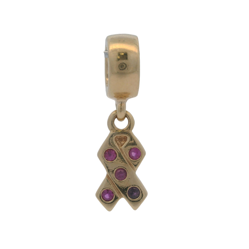 Charm colgante de cáncer de mama de Pandora en oro amarillo macizo de 14 kt y zafiro rosa retirado