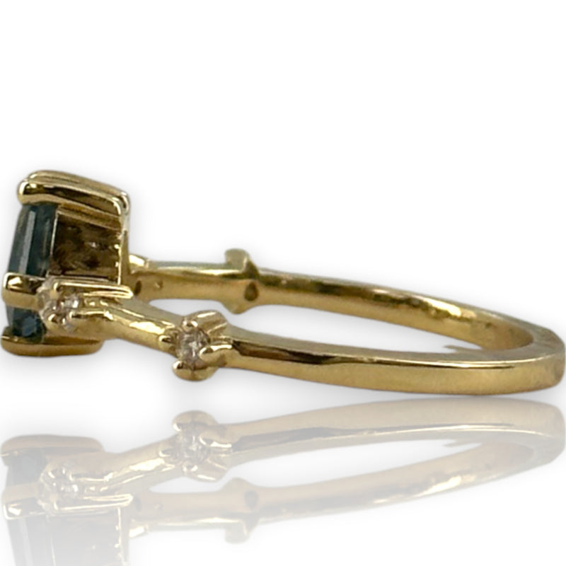 14kt Solid Yellow Gold Ring With Hexagon-Cut Montana Sapphire and Diamond Accents Size 6