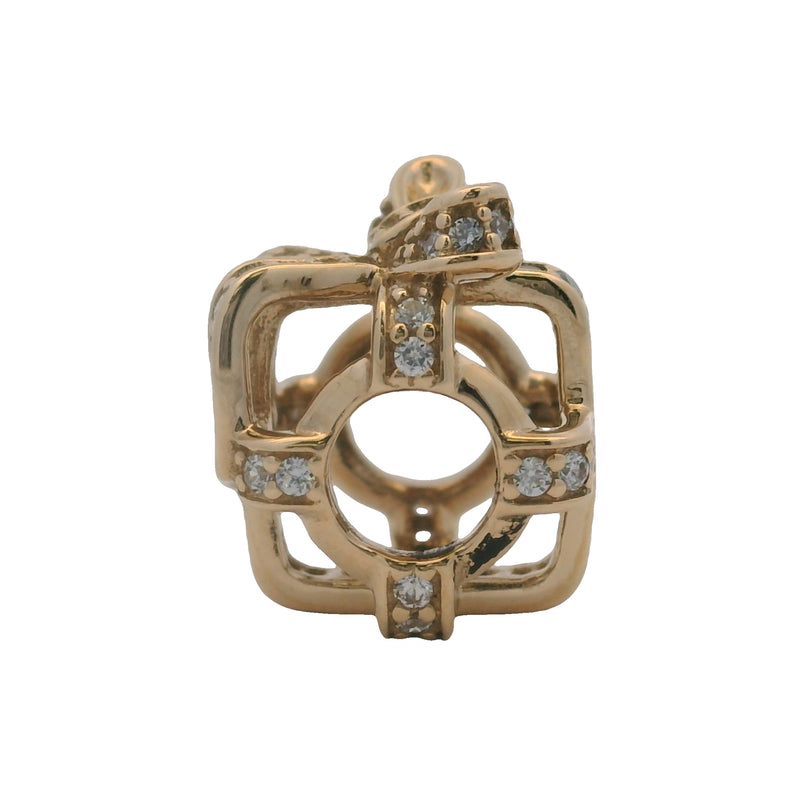 Charm deslizante espaciador "All Wrapped Up" de Pandora en oro amarillo sólido de 14 kt y circonitas cúbicas