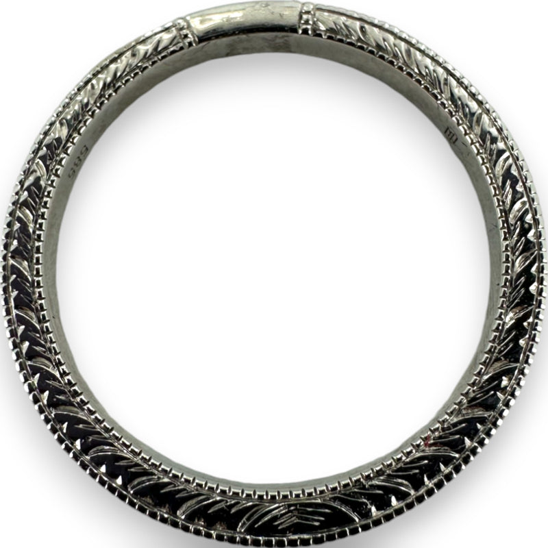 Anillo apilable Blue Nile de oro blanco macizo de 14 kt con milgrain de 2,5 mm y detalles de hojas, talla 7,75