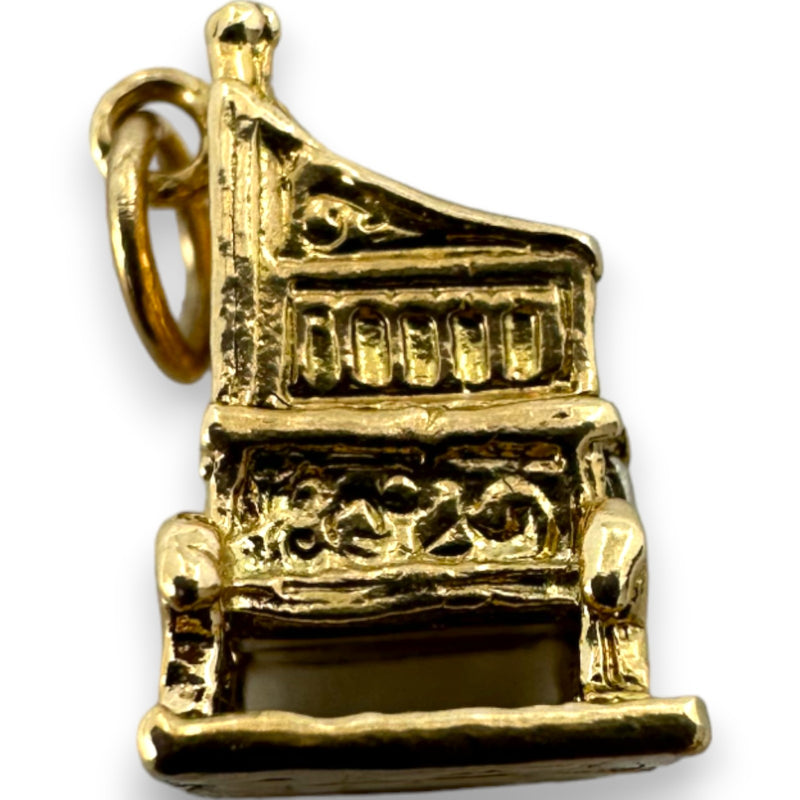 Vintage 1983 Solid 9kt Yellow Gold British Throne from Queen Elizabeth II Coronation in 1953 with Dogs and White Gold Accent Made in London Charm Pendant