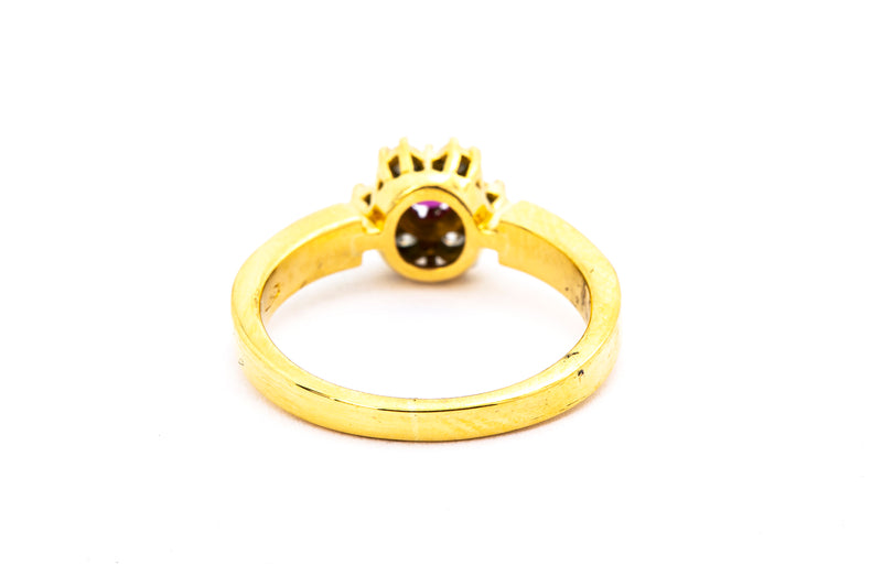 Vintage Ruby & Diamond Flower Cluster Yellow Gold 18k 750 Ring Size 6