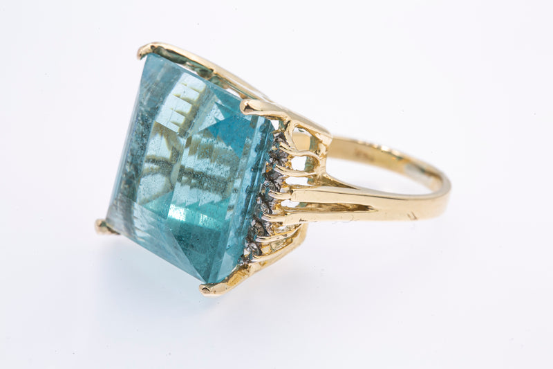 Vintage 1970-80s Solid 14kt Yellow Gold Cocktail Ring with Large 16.7mm Square Step-Cut Aquamarine and 12 Accent Diamonds Size 5.5