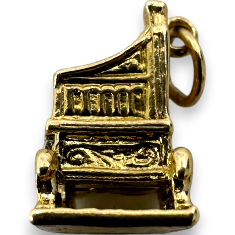 Vintage 1983 Solid 9kt Yellow Gold British Throne from Queen Elizabeth II Coronation in 1953 with Dogs and White Gold Accent Made in London Charm Pendant