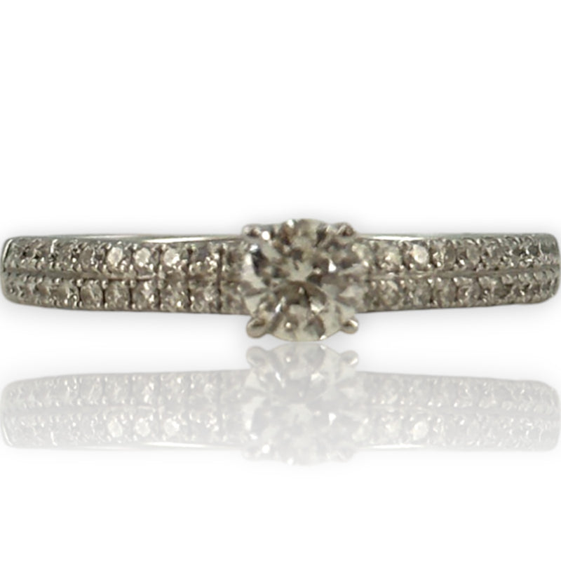 The Juliet Cut 14kt Solid White Gold and Prong Set Diamond Solitaire Wedding Engagement Ring with Pave Sides Size 7